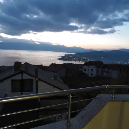 Sunset Velestovo - Appartement *